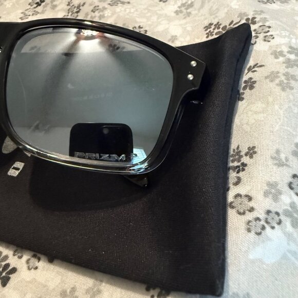 Oakley Sunglasses Holbrook Polished Two Tone frame  Prizm Polarized 9102 ✨️ NEW✨ - Picture 11 of 11